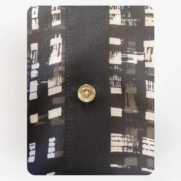 Michael Kors Black & White Short Sleeve Sheer Blouse Size XS - Picture 10 of 10